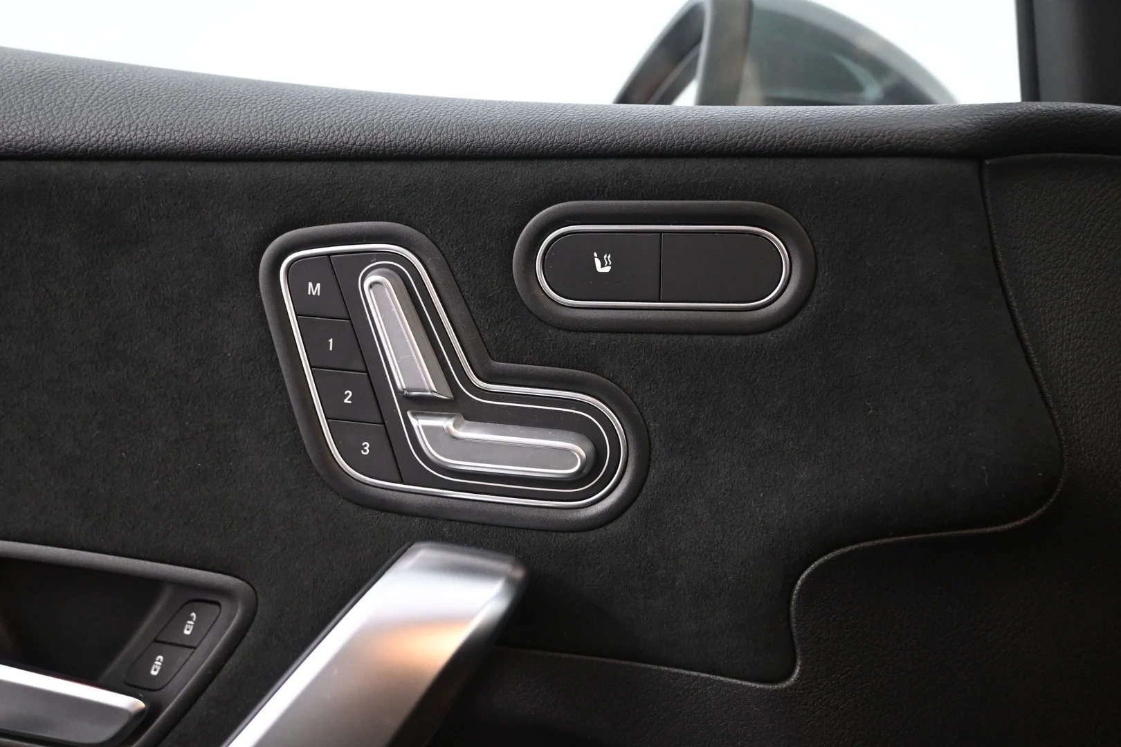 Car Image - 3eHrq5gWC5r8VoJ9orbplD