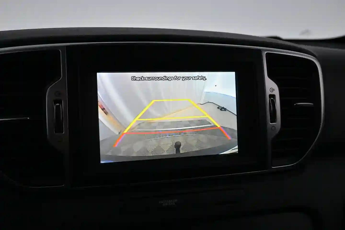 Car Image - 2Zpf0nyO46DIAg26U4rqCY