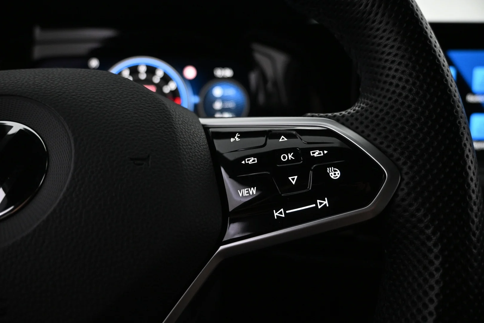 Car Image - 3JG4ejsYT6Ipcjbbj7oGxc