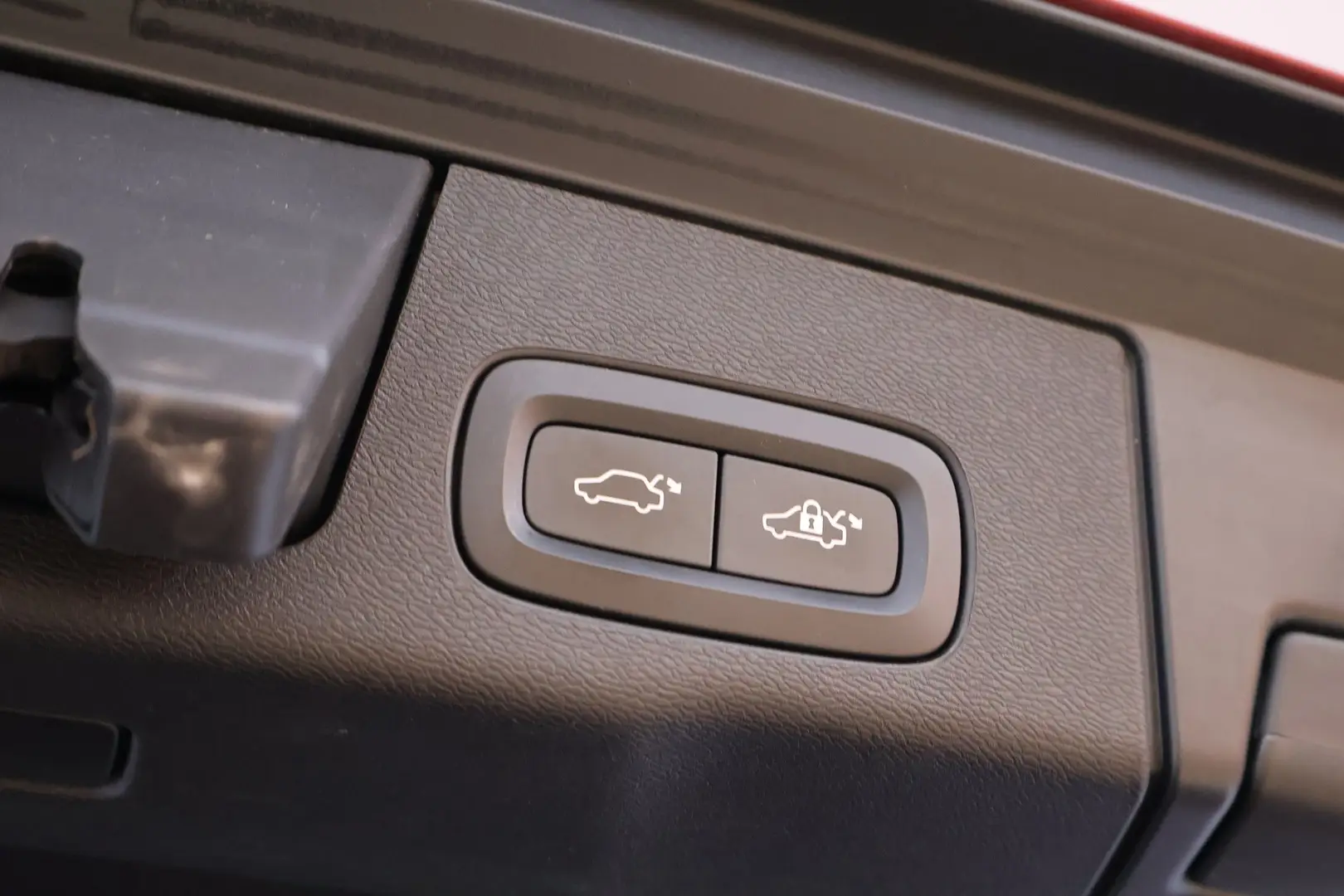 Car Image - 2xGwmoY44bnembLtY1G11a