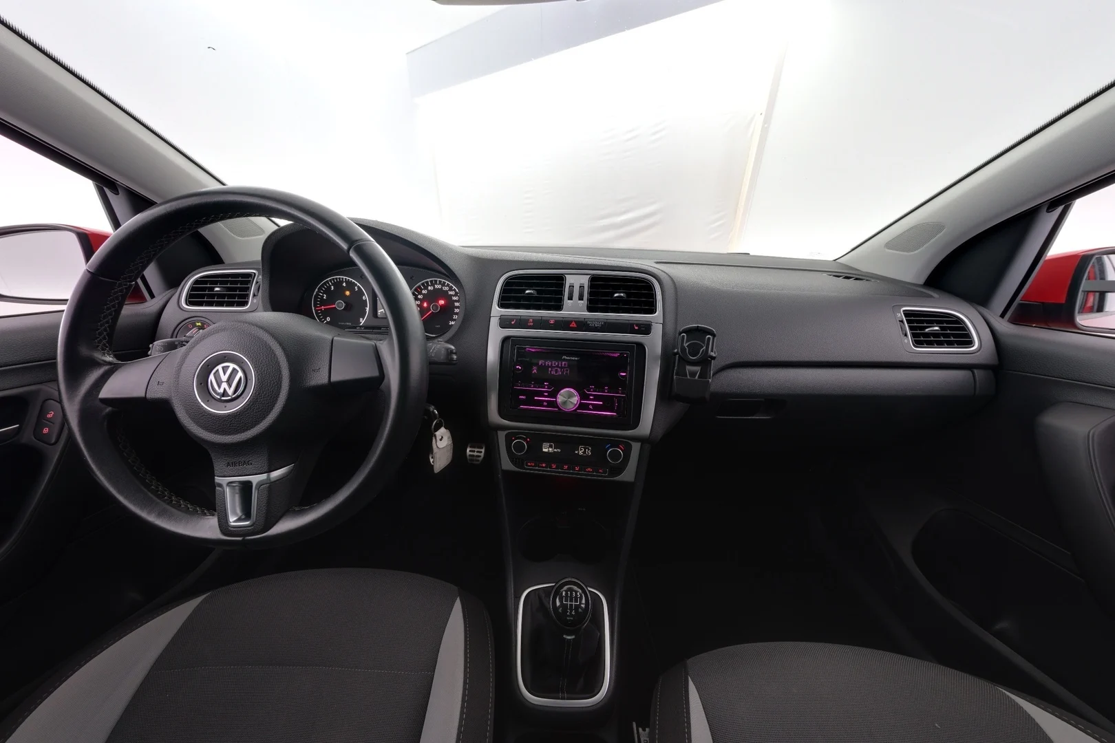 Car Image - 3Ddq0sScoj50yTz10Vwi2Y