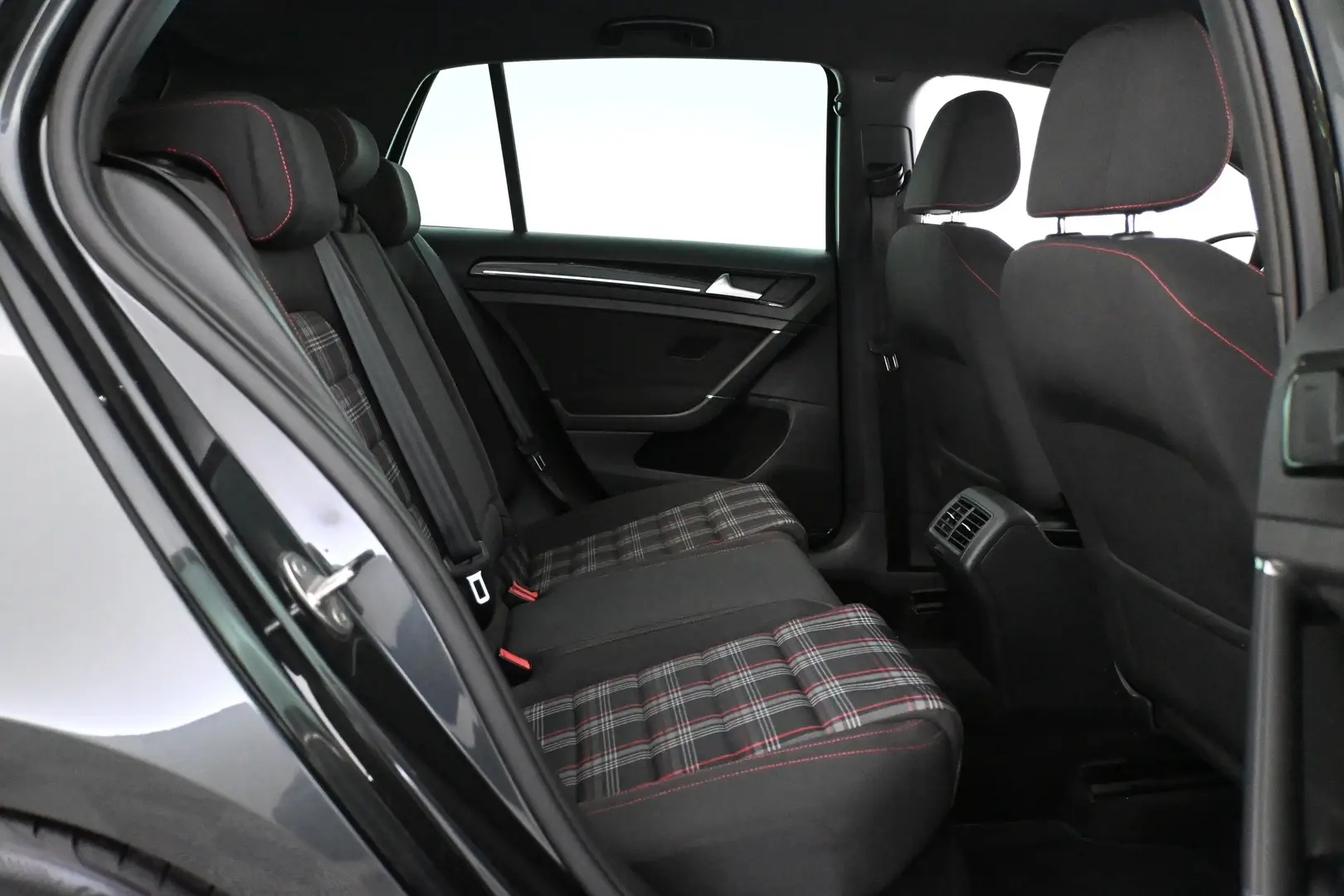 Car Image - 1wJP2msqDKsOwHeaygsZVn