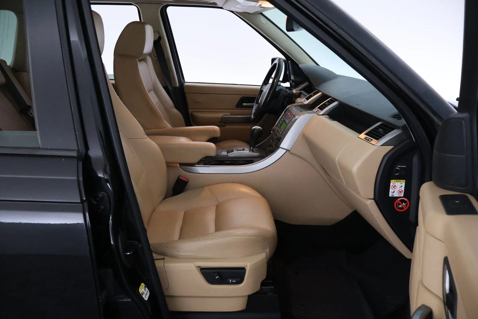 Car Image - 3hCf2dVL95pA97ZAht5sRL