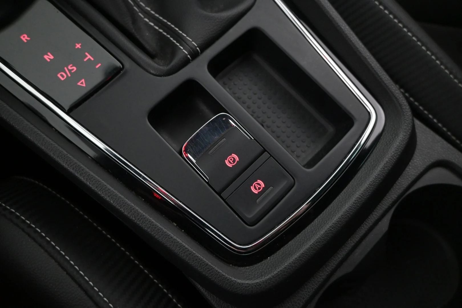 Car Image - 1A2q8cknooMr80zCco6LX3