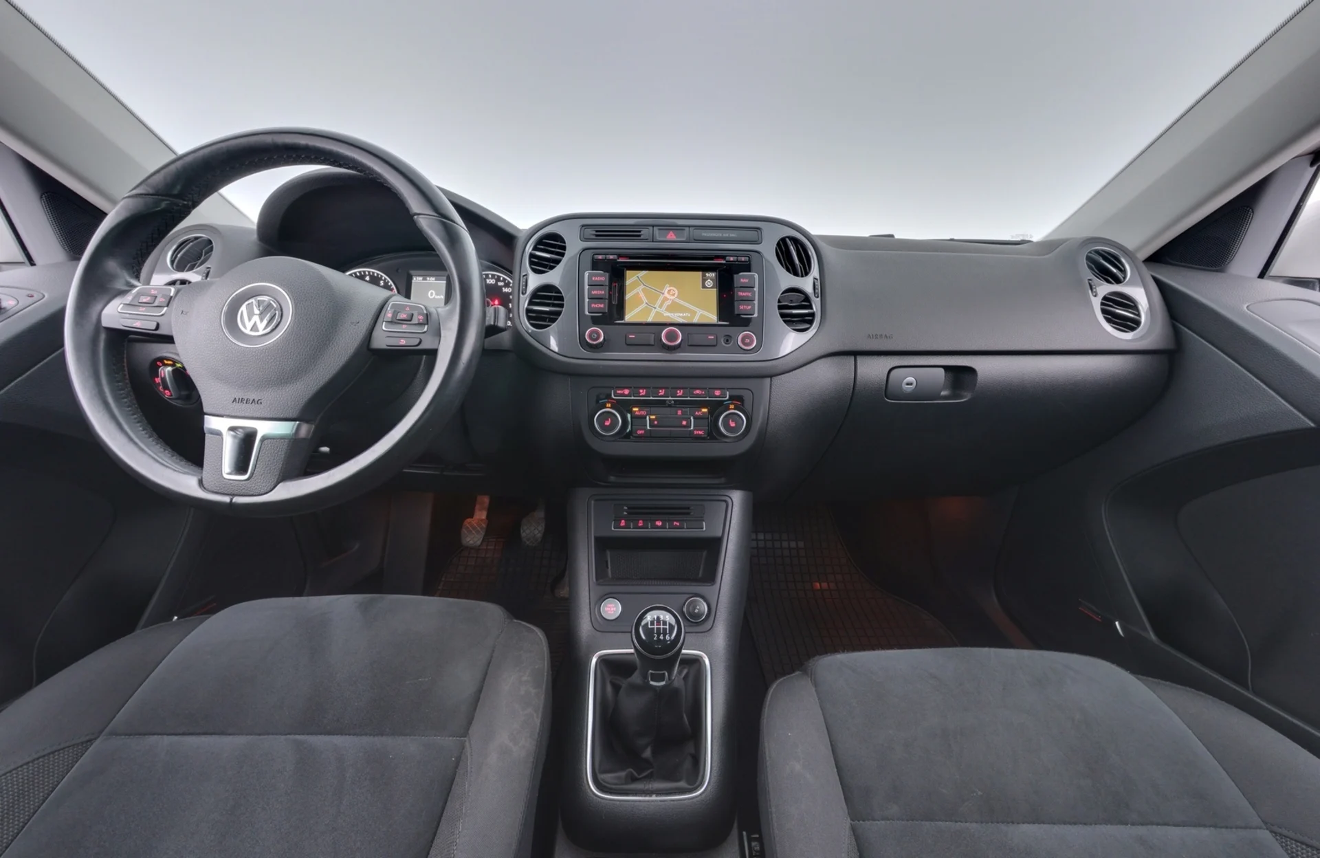 Car Image - 2jsa5pxqfQYAlQUCIvXHPi