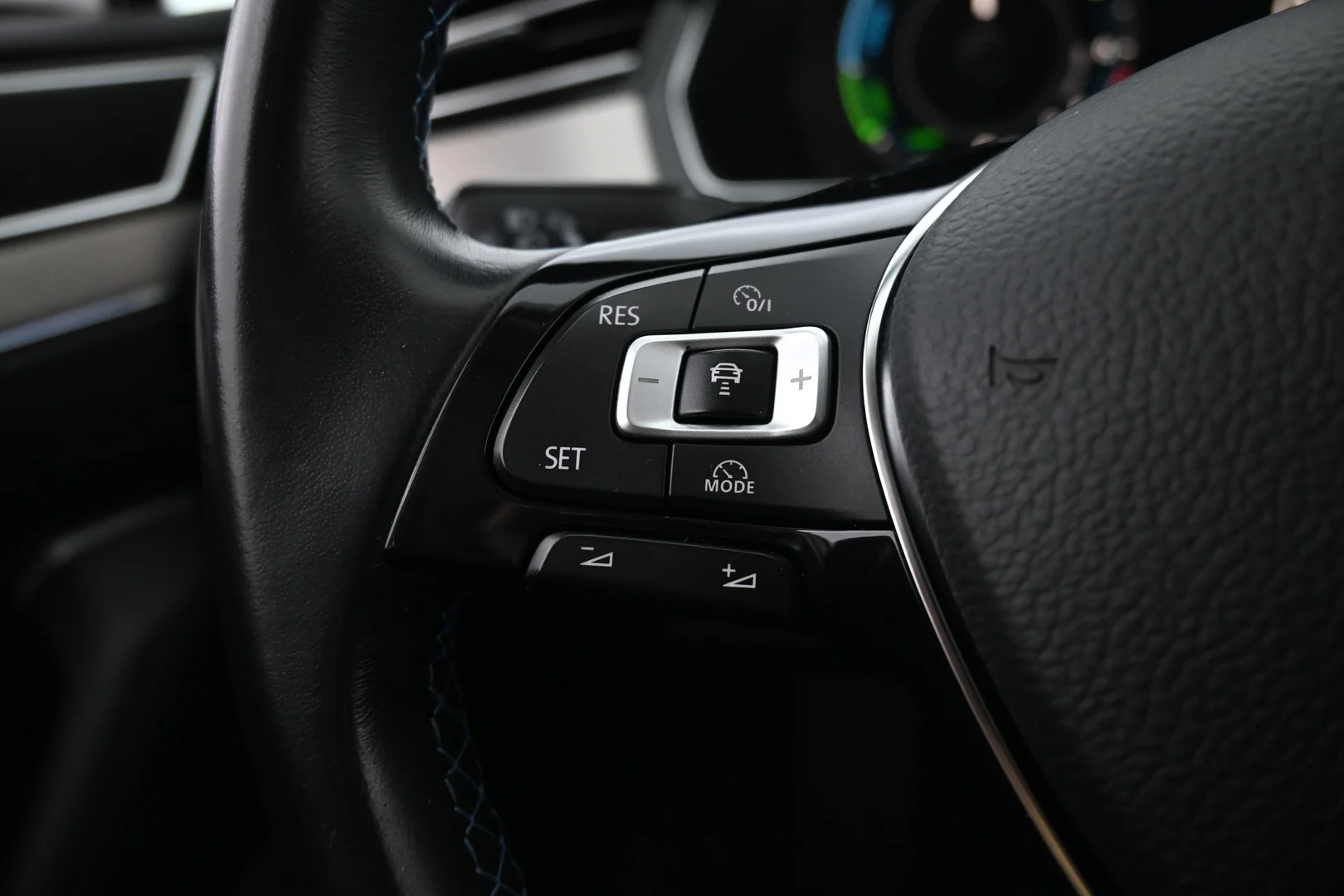 Car Image - 2hqPoxHeDvcX5YUrZiIRiw