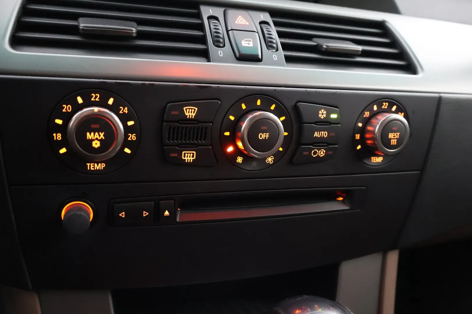 Car Image - 7Mk19kZHIt7cITSiXuEr3H