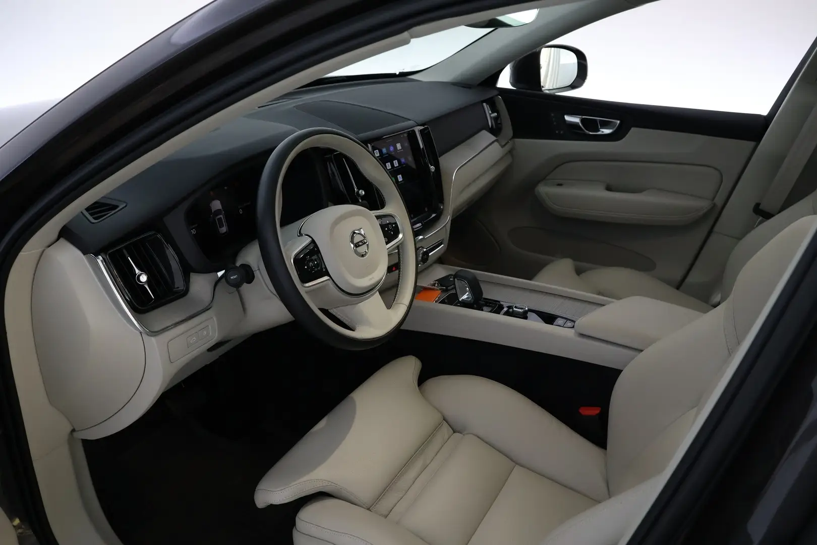 Car Image - 3SVZ6OBlRoKz1sH6ABTnJS