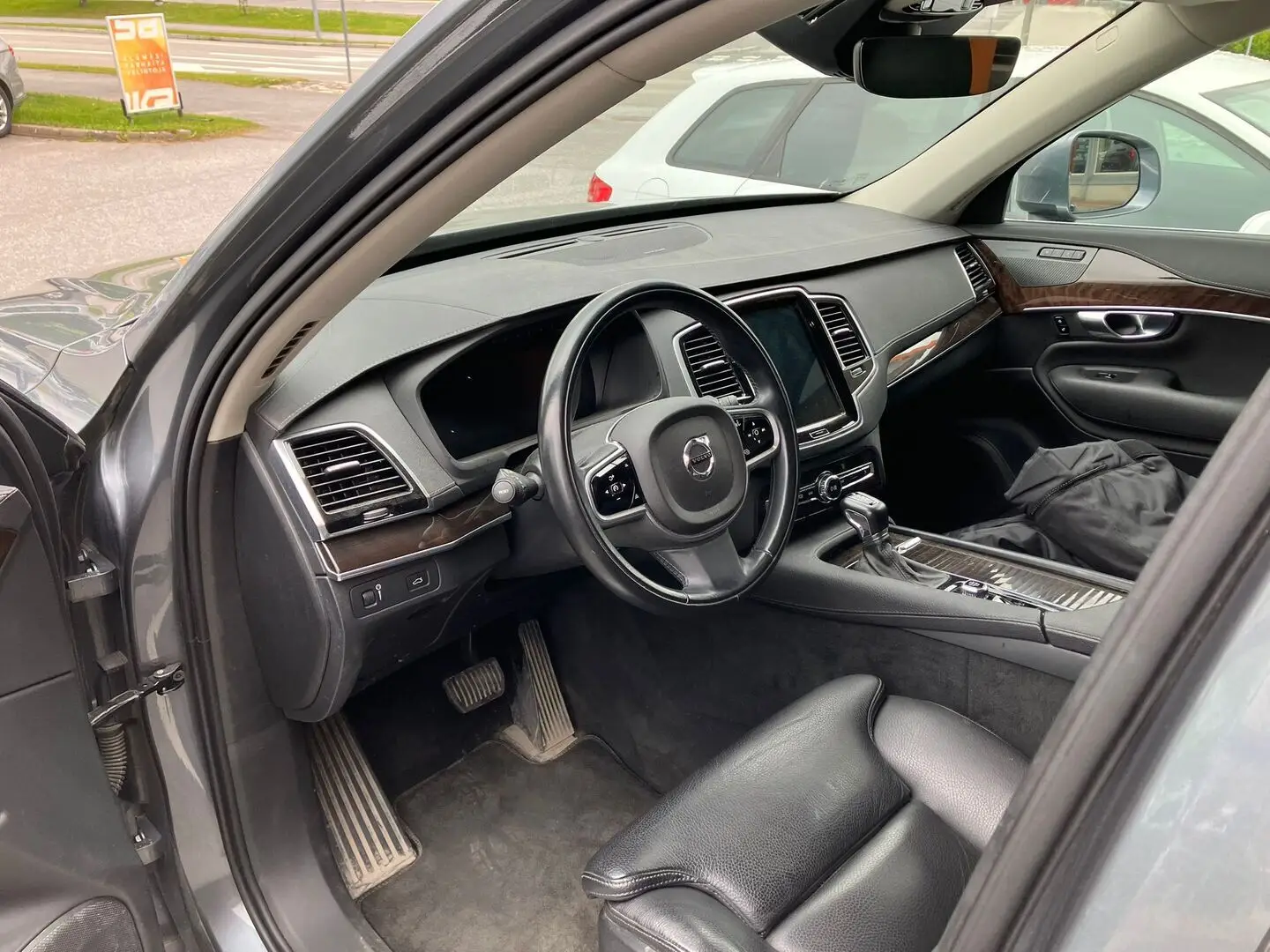 Car Image - 1iFaSm8cfhKBSjtSmPGvg7