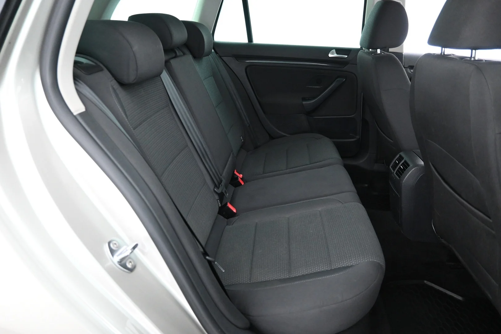 Car Image - 6smazAsYCnRfkk1DqAOOOQ