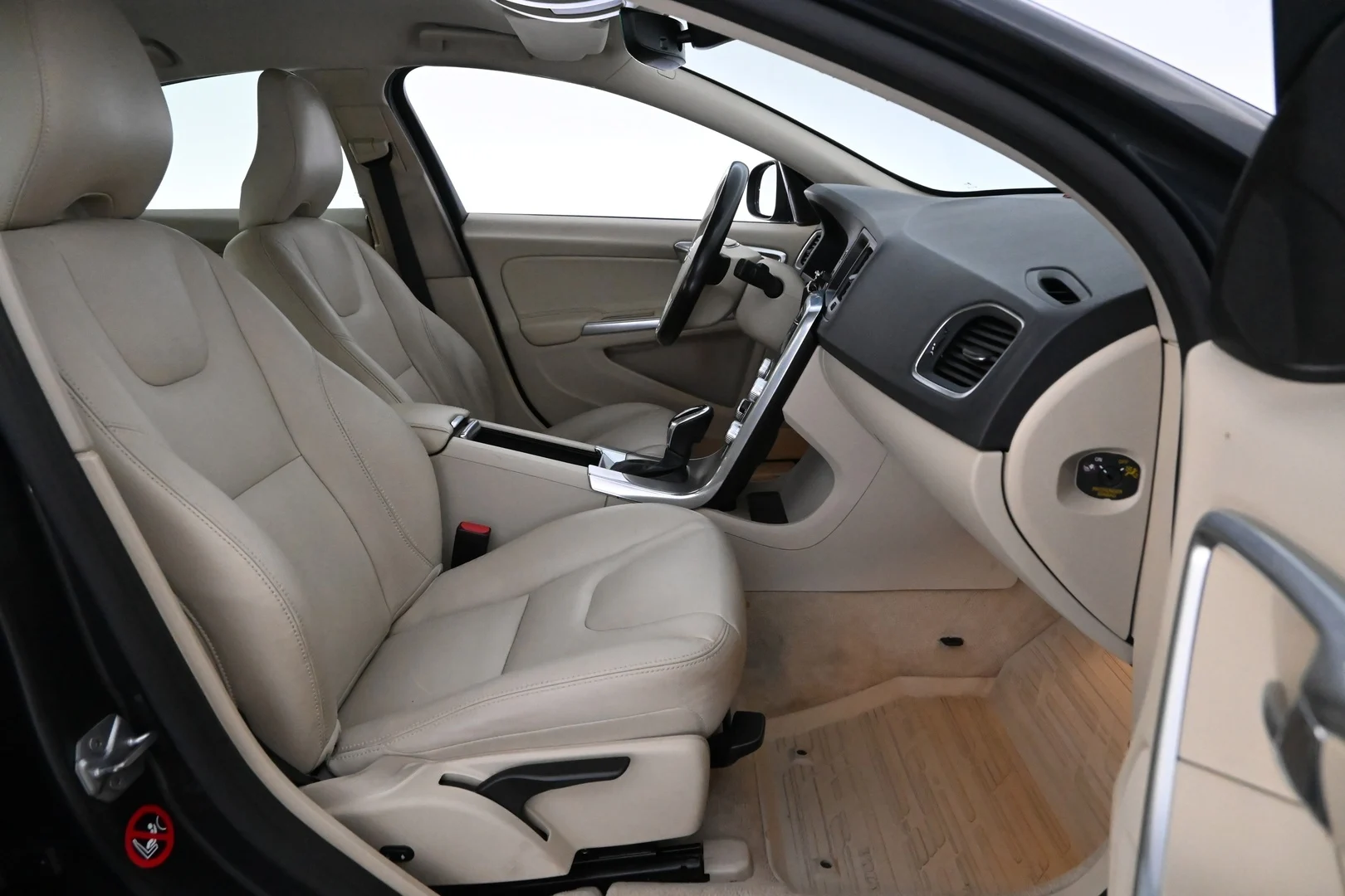 Car Image - kGJS473y6Cvb5cy8QhDmN