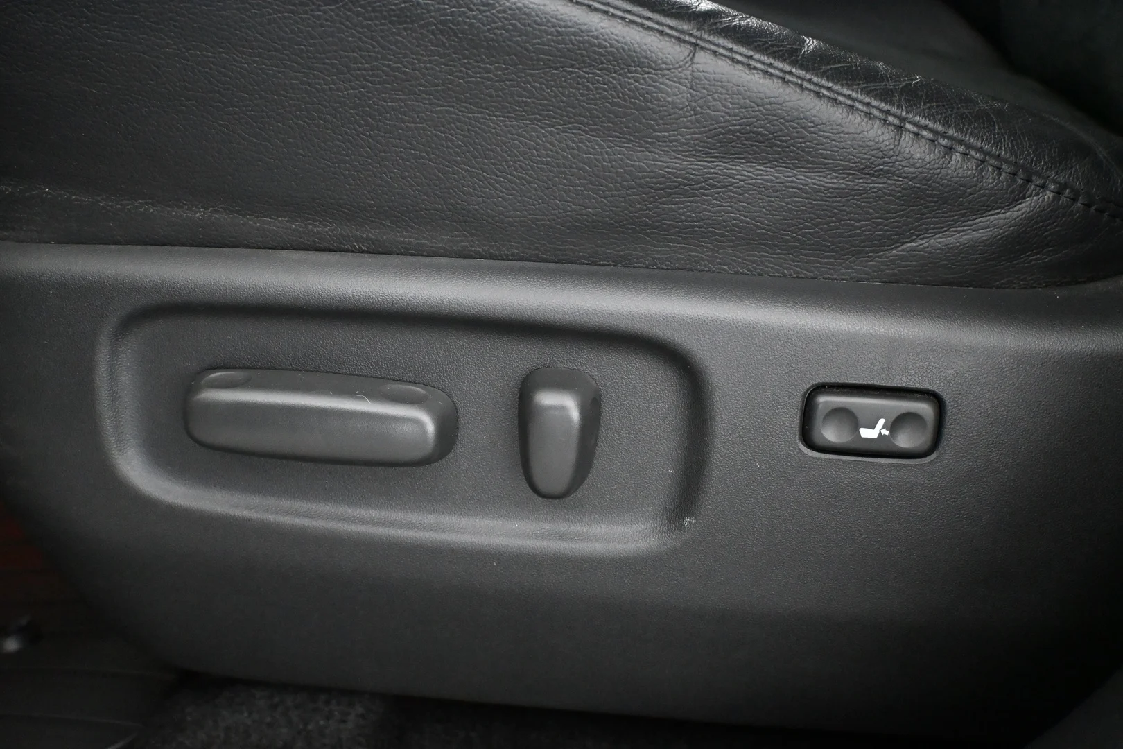 Car Image - 2ACG5E5Jp1gQSAOSYK8VVd
