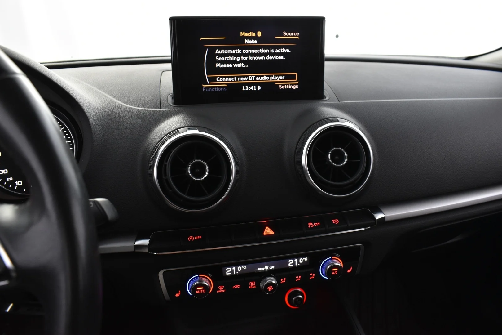 Car Image - 1natdA3P9WkRtnJsbG4v5N