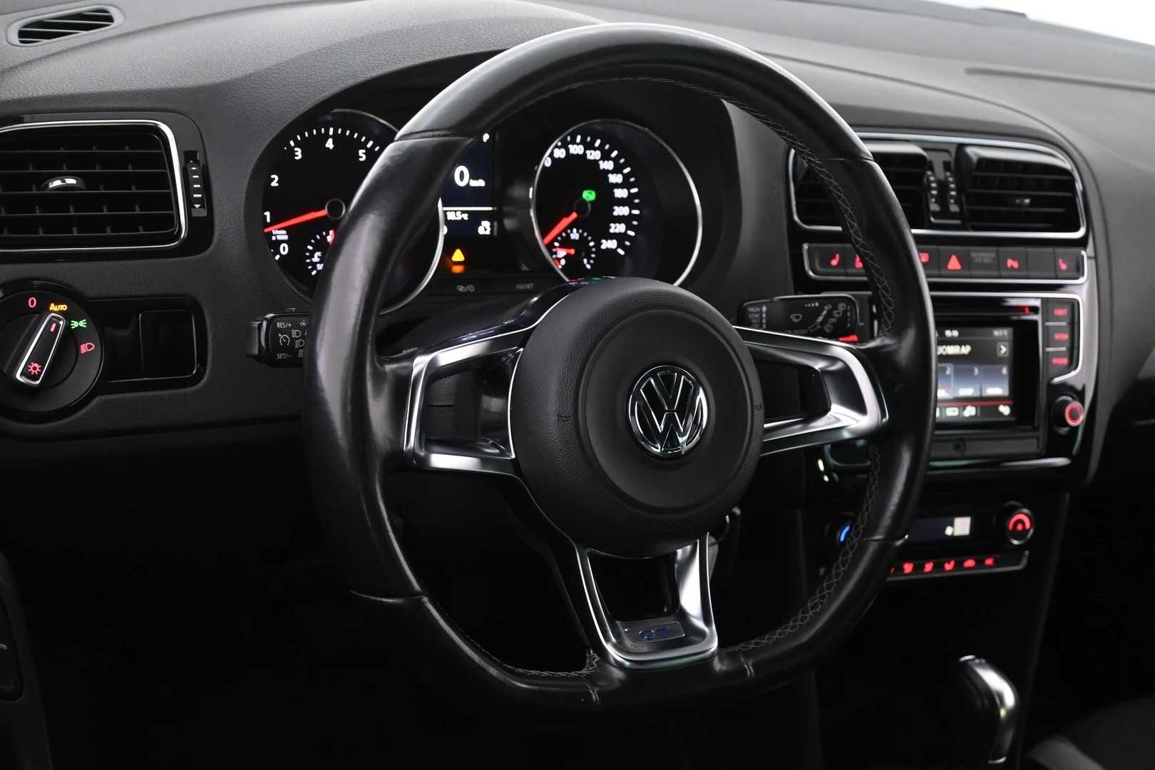 Car Image - 4d8eyiViQL6fZLFlJRC4Pn