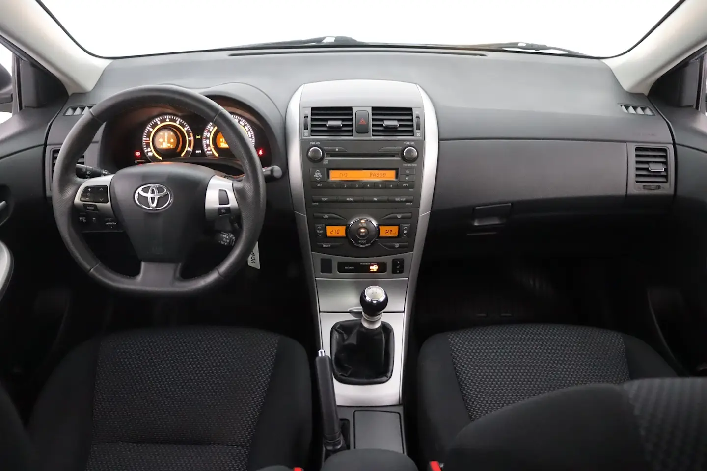 Car Image - 2t8rR40JIe9Keivrl2RwYY