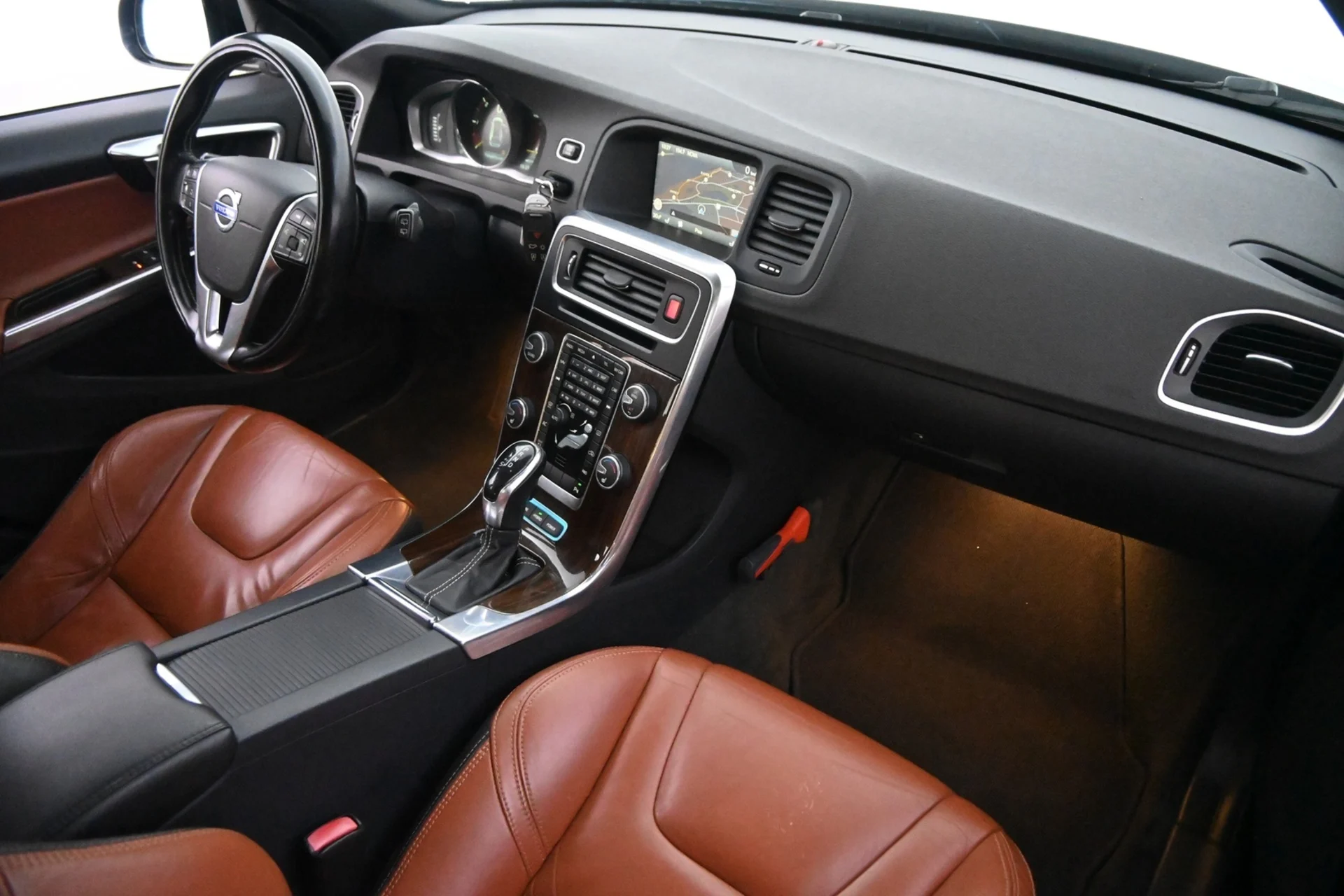 Car Image - 7uHthGtySFWjzgeGJTLOfK