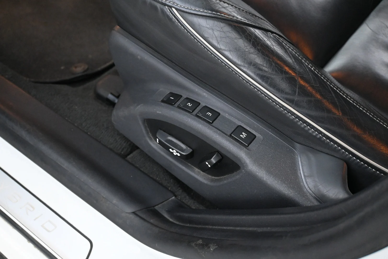 Car Image - 1I6eO20fGOCqQb87LCVYo0