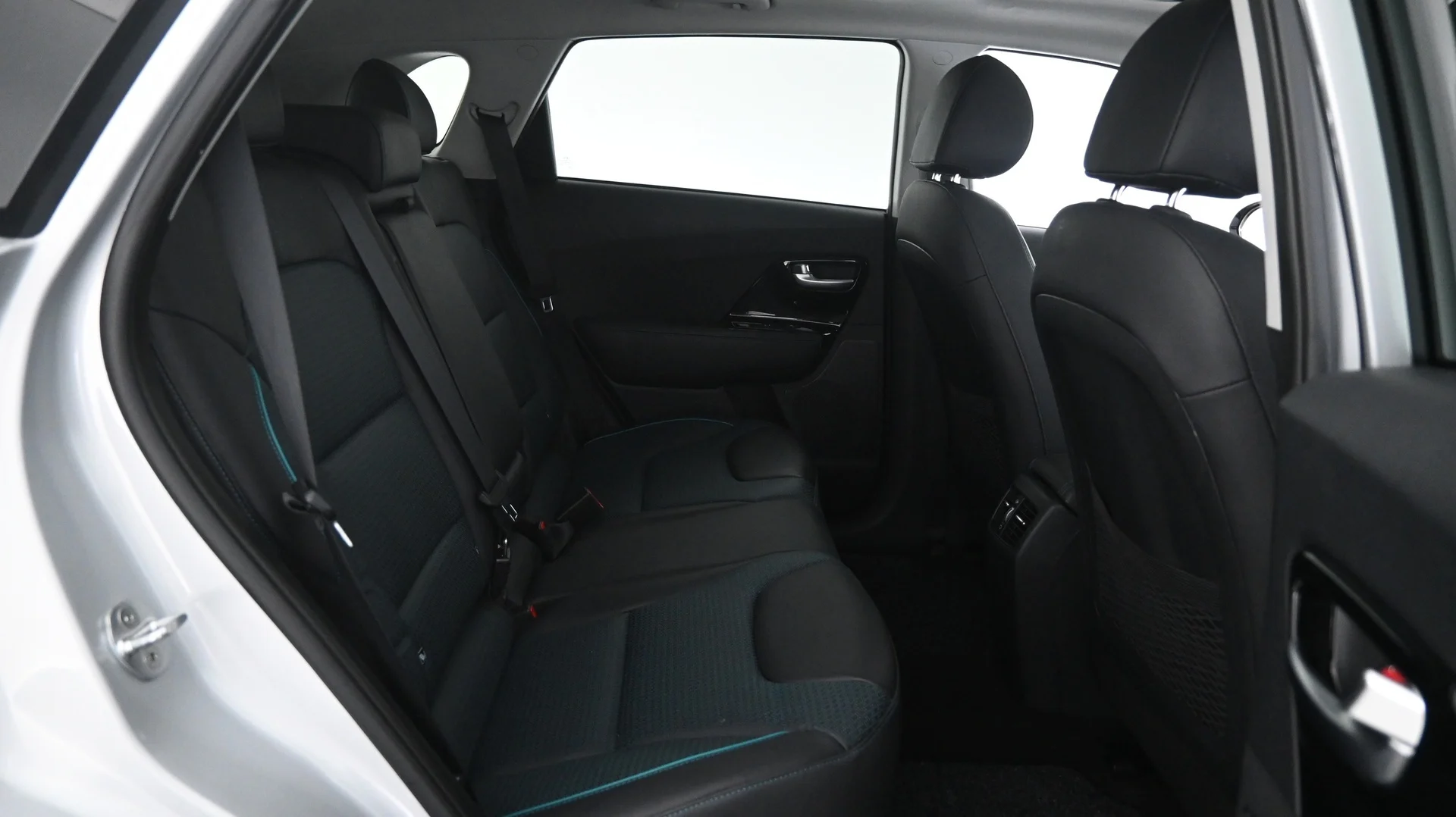 Car Image - 6vR9Ib1txQ9hbK3jlD8hbV