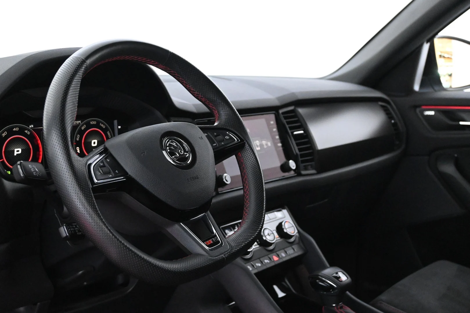 Car Image - 4kWf4DLbzT6Cdh8F7LGxhS