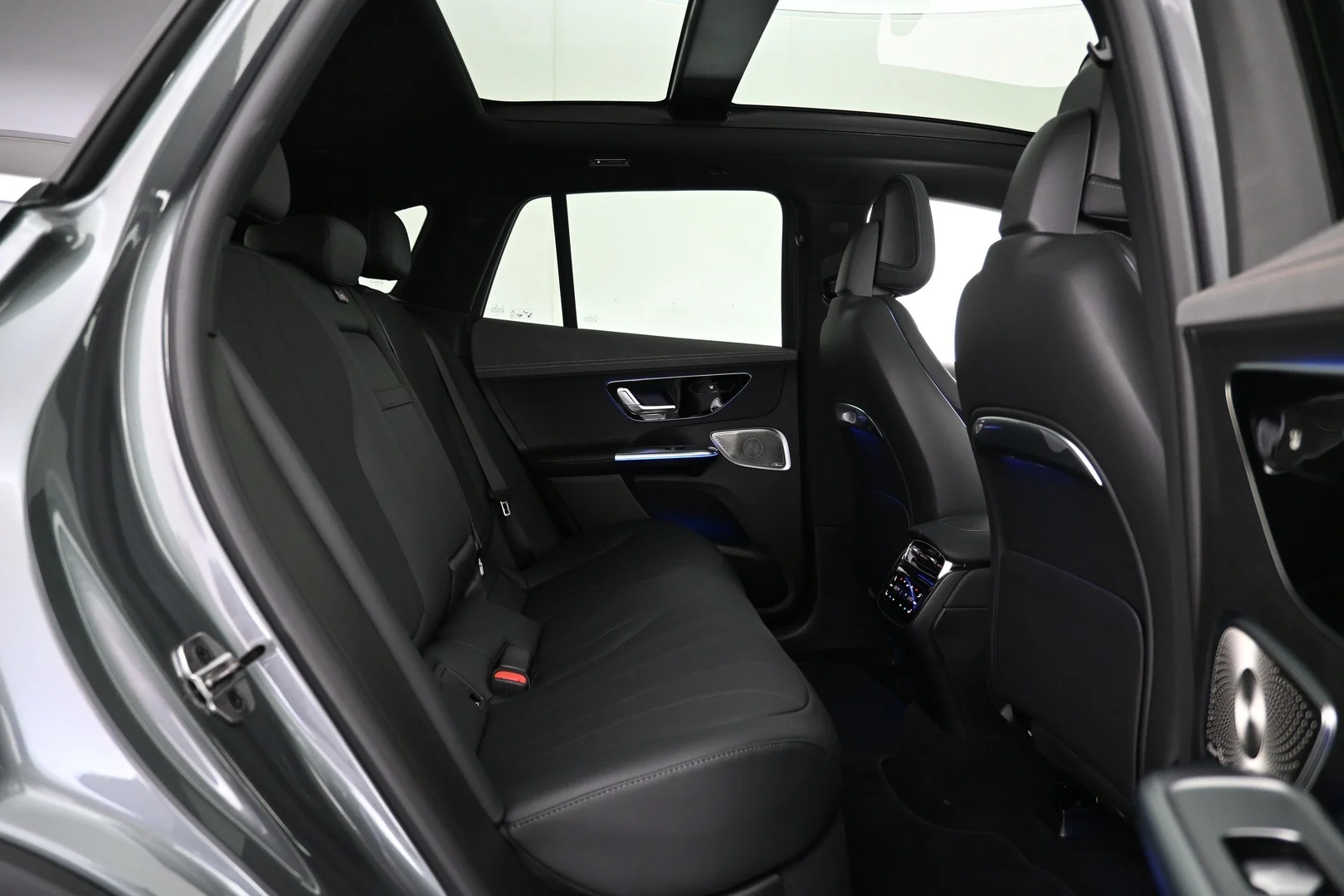 Car Image - 1fUqHhNMMgFeZbAWwztWPb