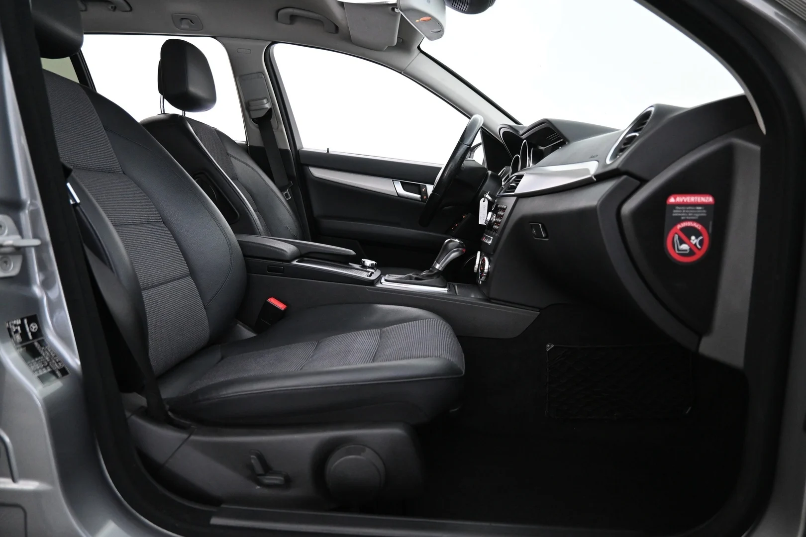 Car Image - 29jZeqoKTEm3j8nBN5vtSs