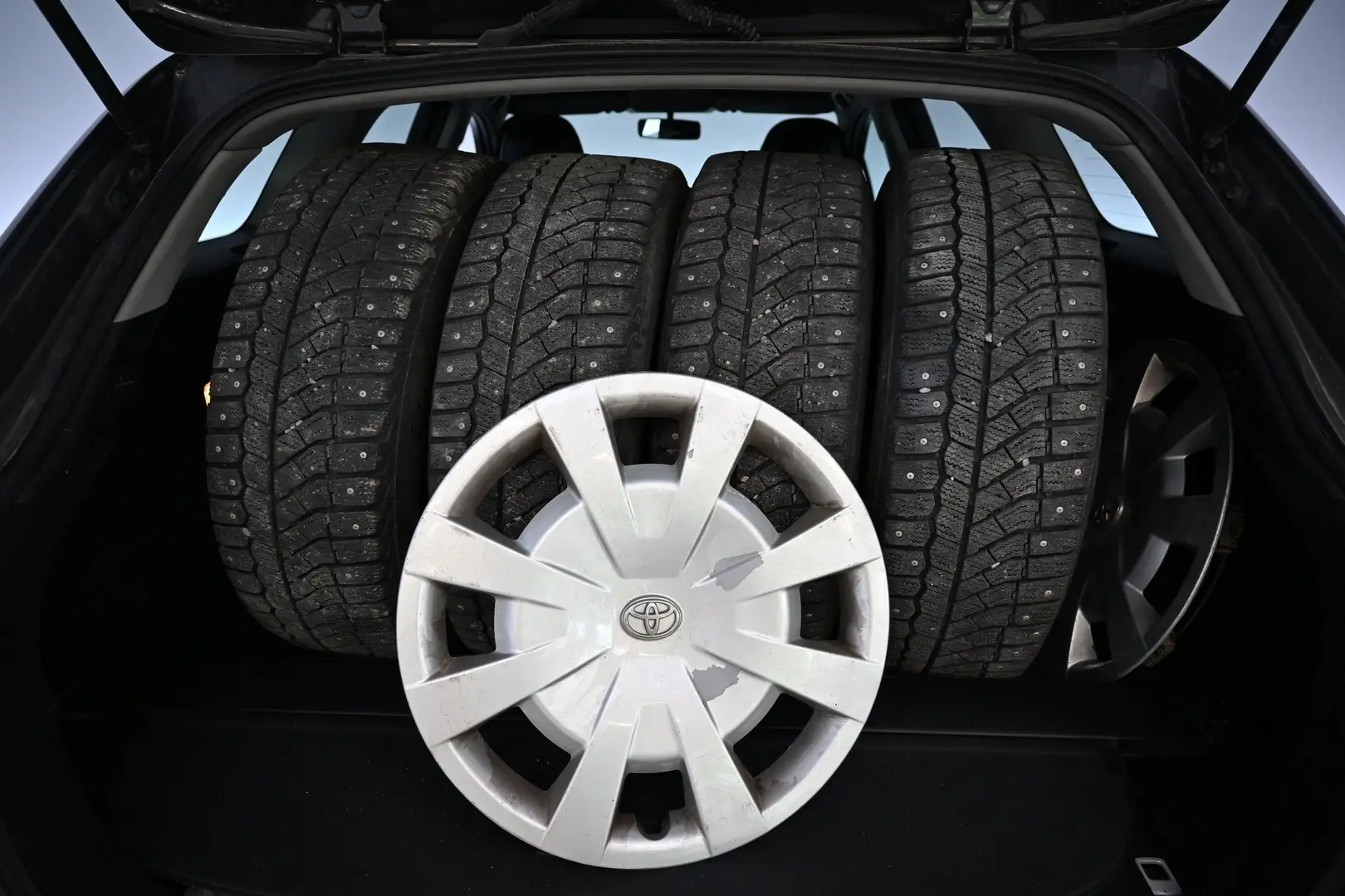 Car Image - 6Xhk5BkiGCSX5HSQIPg6gb