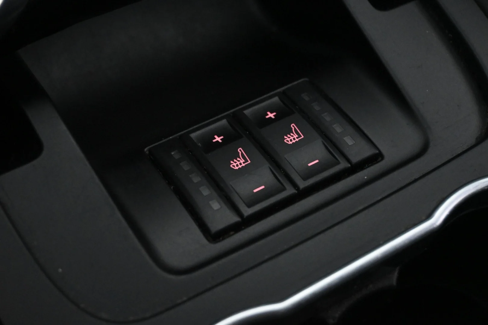 Car Image - 2cNQ7mdBQmKum51xKXoVMH