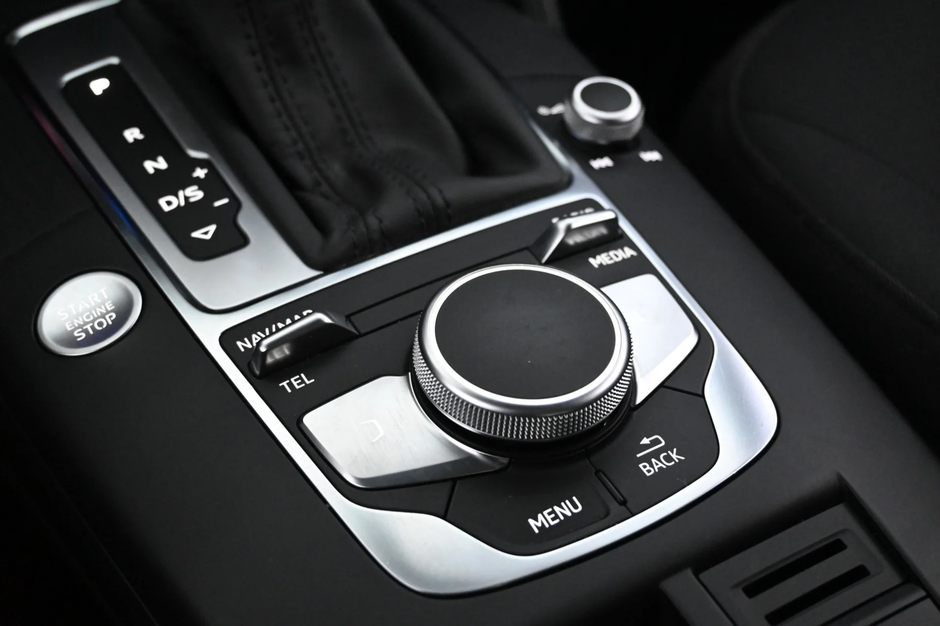 Car Image - 2VkCMKHrrETWl9AYnMyLoW