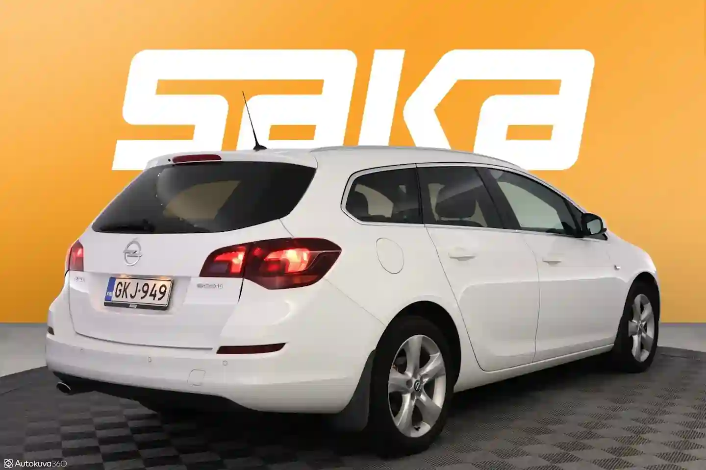 Car Image - 4yi3c1eNMZ28y8tkNreaqc