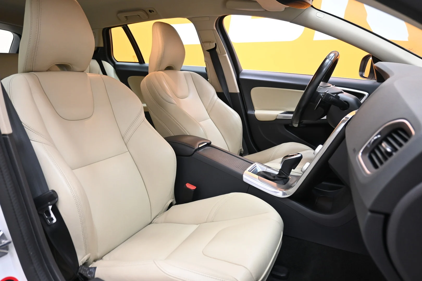 Car Image - 7mn8quq9DwT8kngozPDzW7