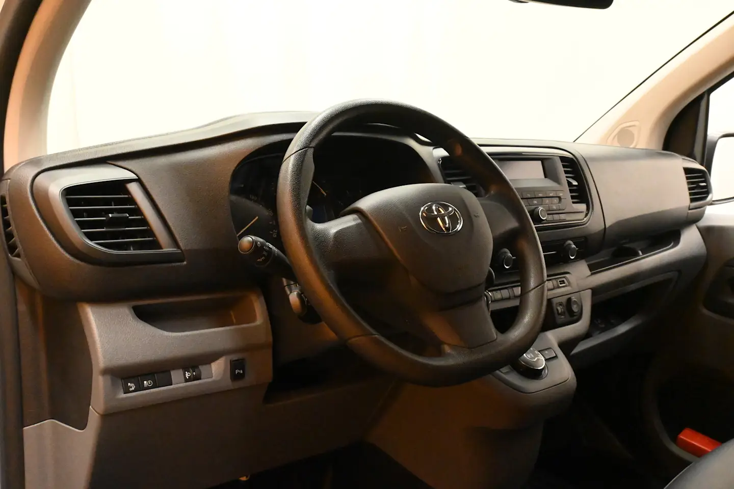 Car Image - 7gxPRZInWuaZEyEGhZ7YGc