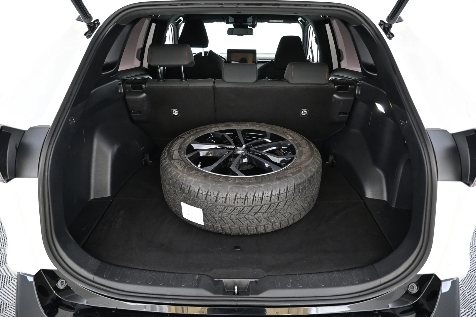 Car Image - 3ntg4DOEGeX5kTWakEG1IT