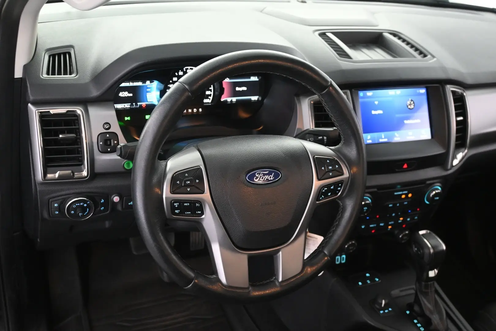 Car Image - 4Hjt2OnYxOB5Xma1R1MIsO