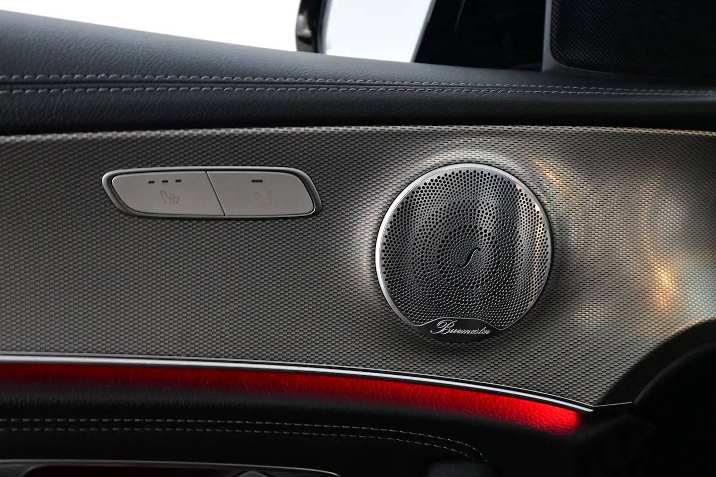 Car Image - 2F7RcurpM45RCFkMB1XRli