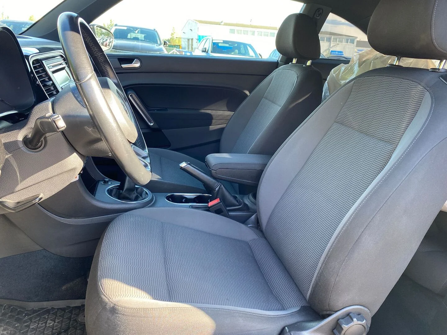 Car Image - 5zAnF2y8bQutJhYm7pqvBs
