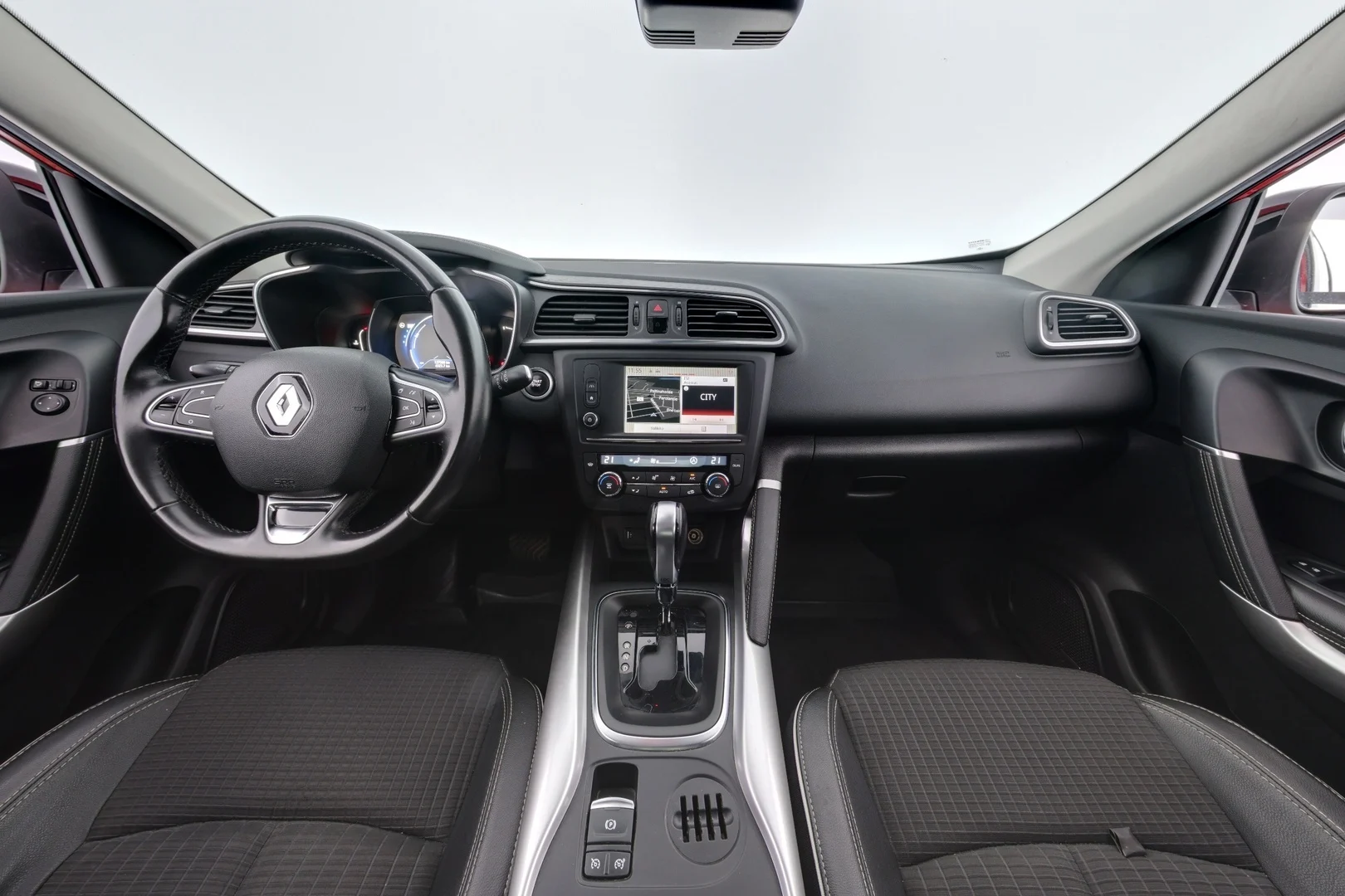 Car Image - 46jN0kBdXzrwwAGIuE90i0