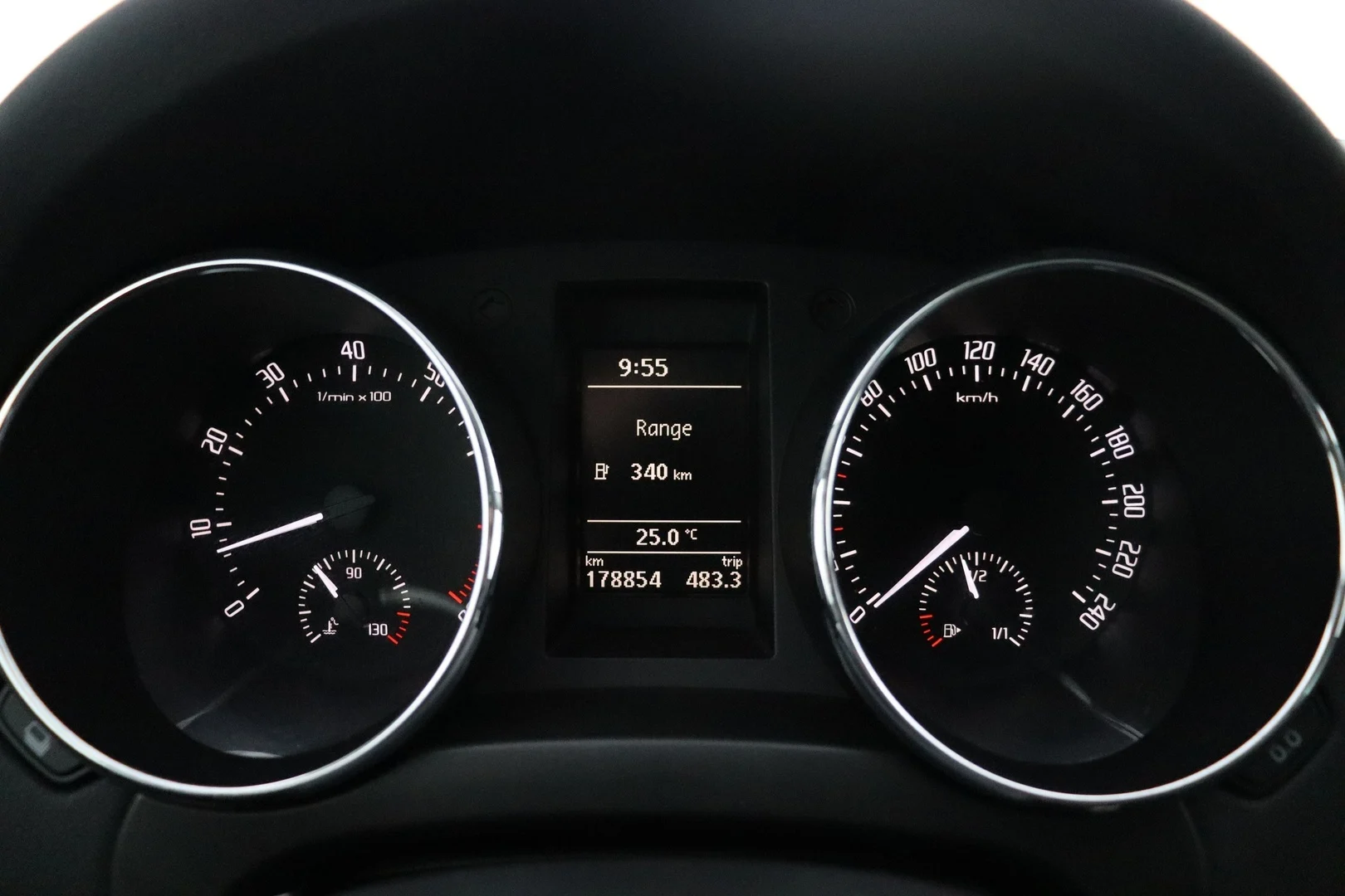 Car Image - 45GSfNC5e352kwKOWXE202