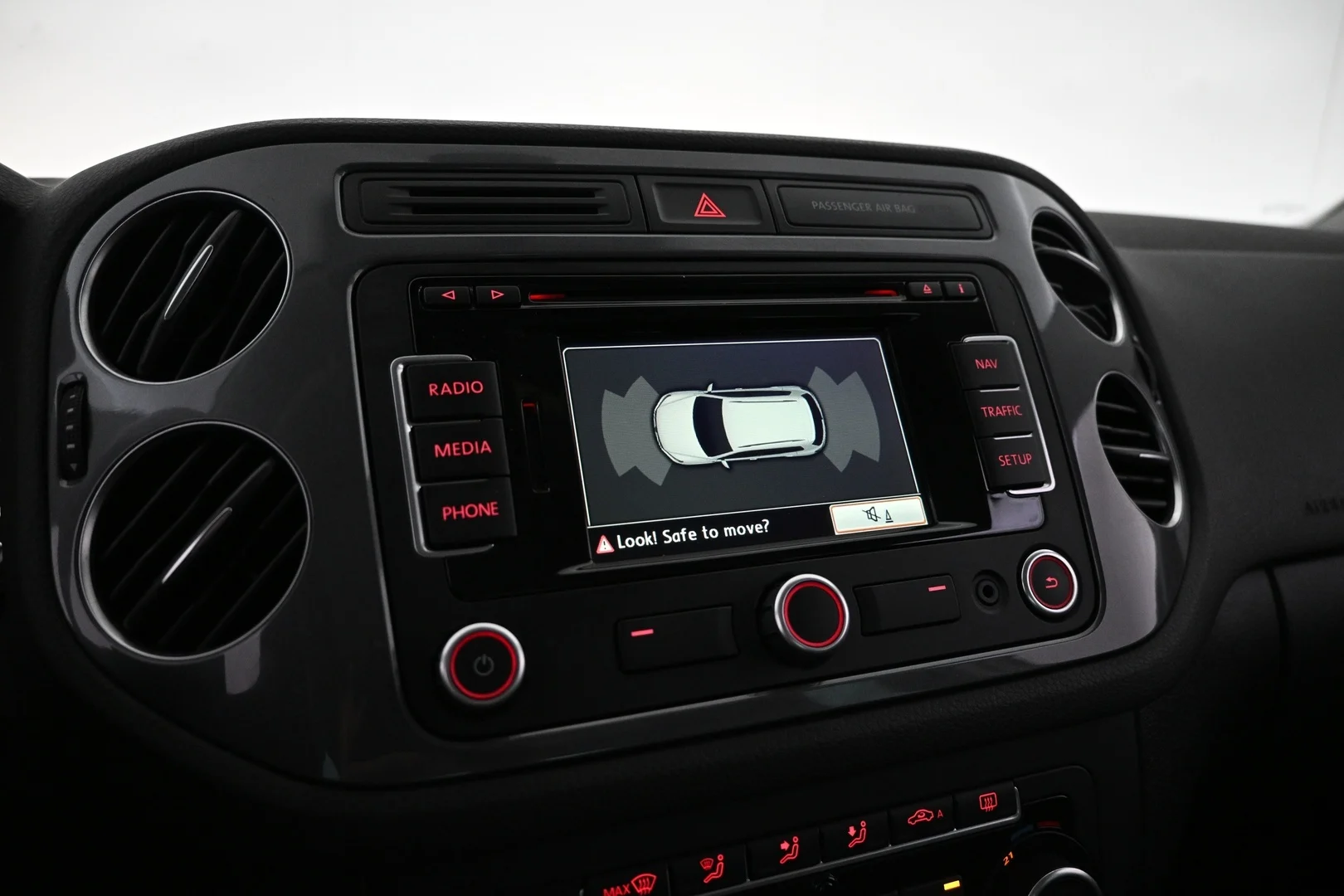 Car Image - 6VmXi0Xvgg7ssH6tTFyXwO