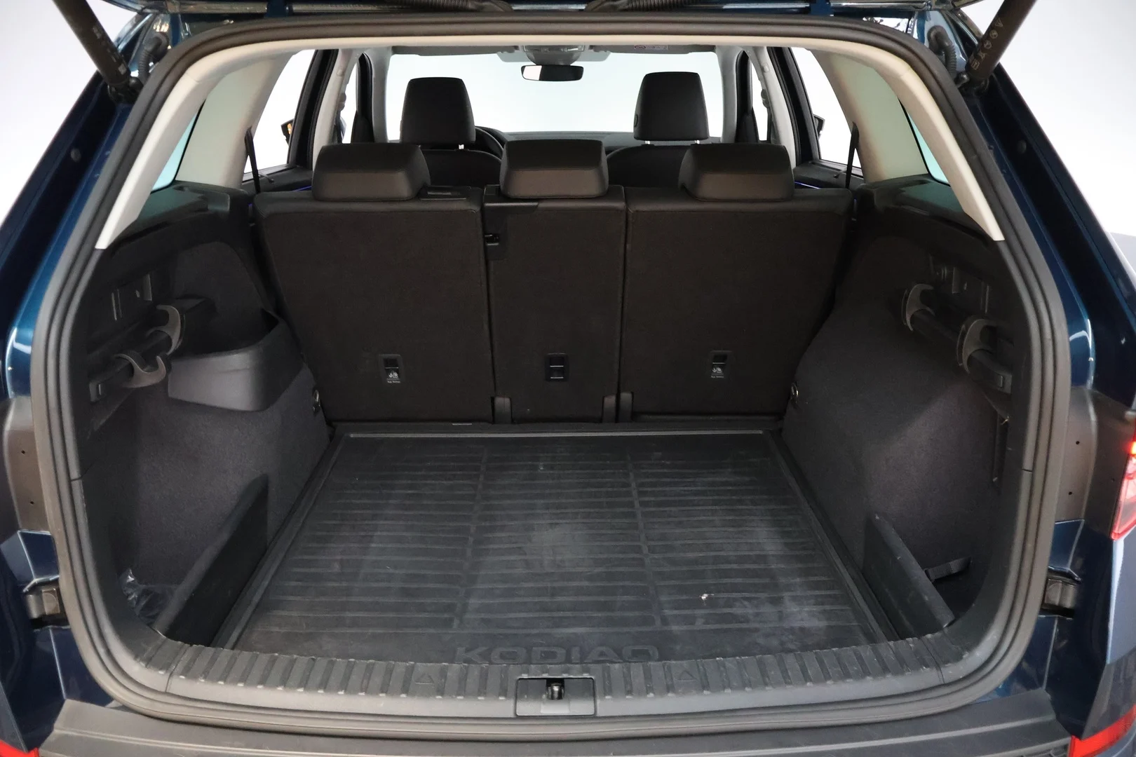 Car Image - 3HtbYTk53HYAIHAaSRhP4G