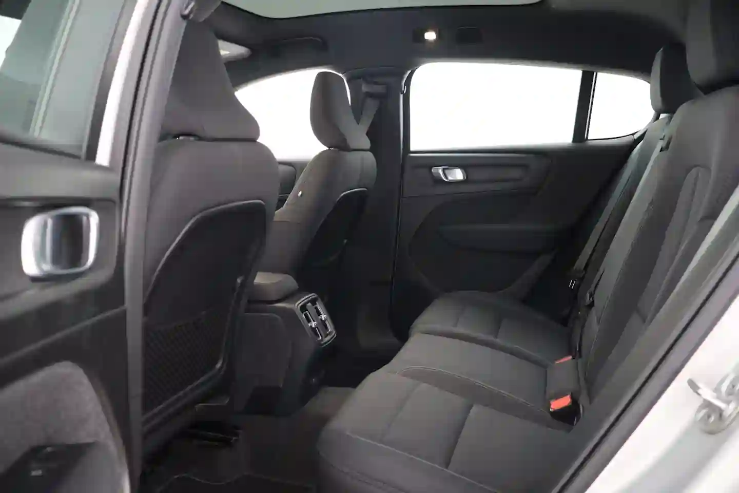 Car Image - 2WEjcSK5gfQeq9K0NFpatK