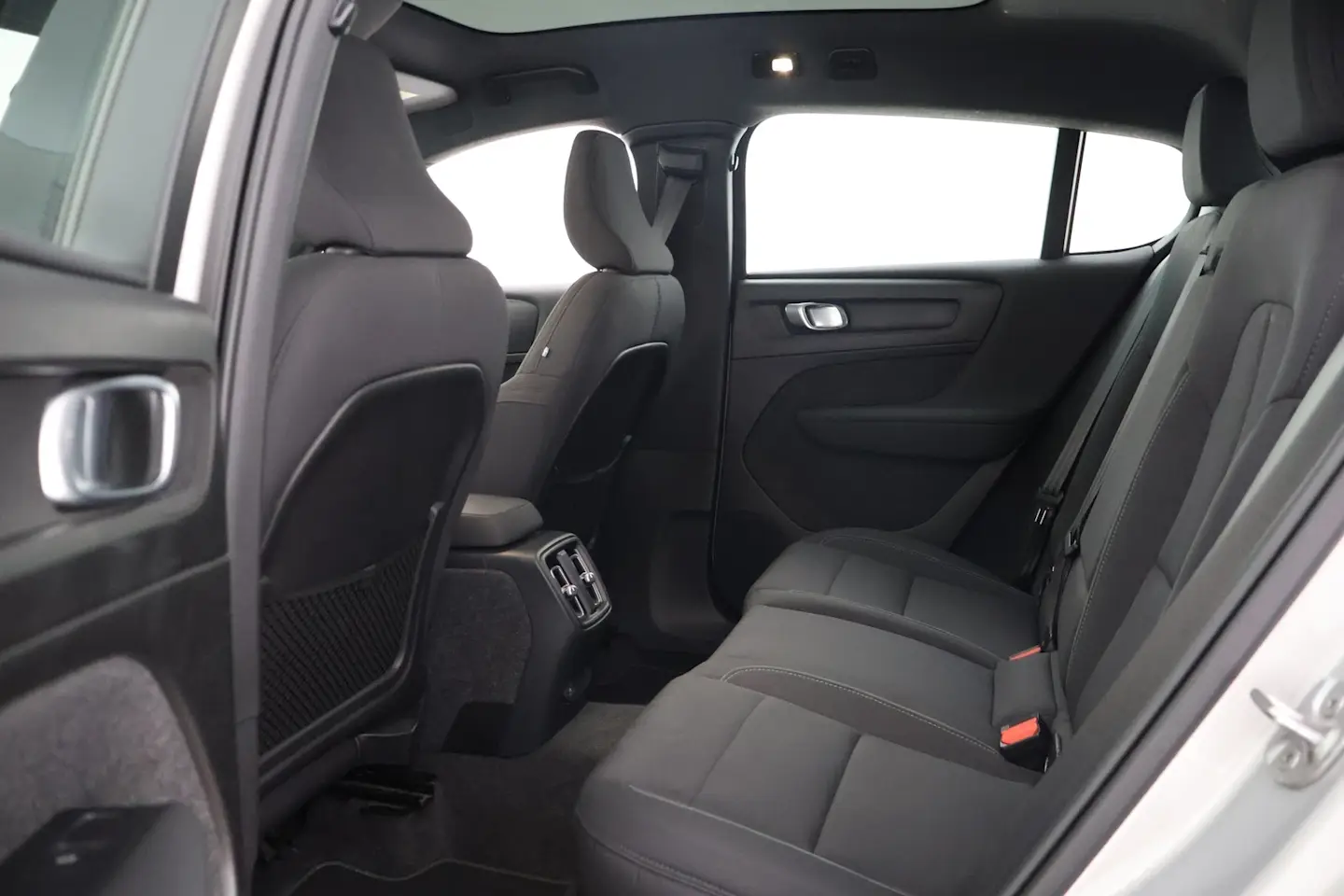 Car Image - 2WEjcSK5gfQeq9K0NFpatK