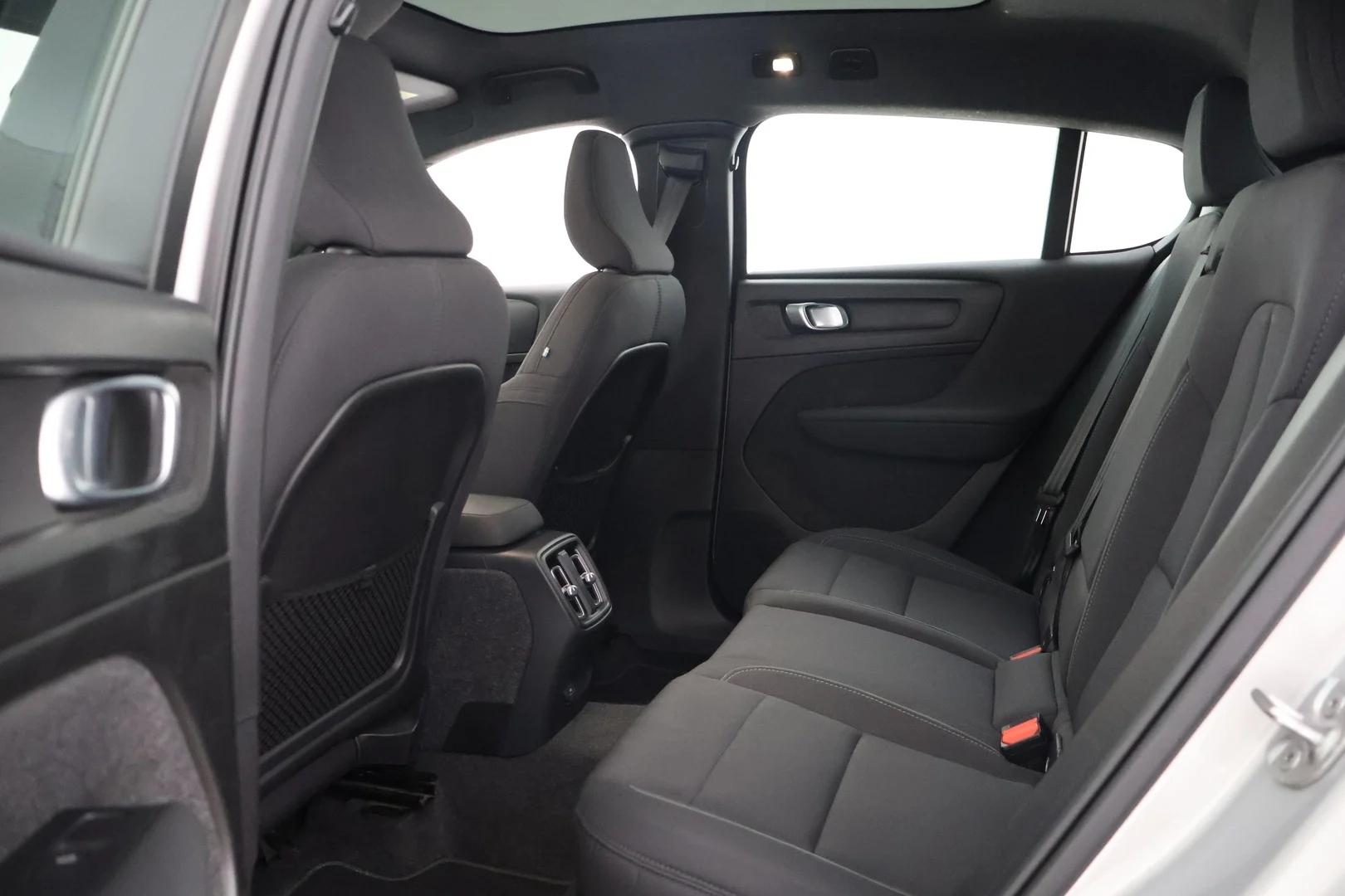 Car Image - 2WEjcSK5gfQeq9K0NFpatK