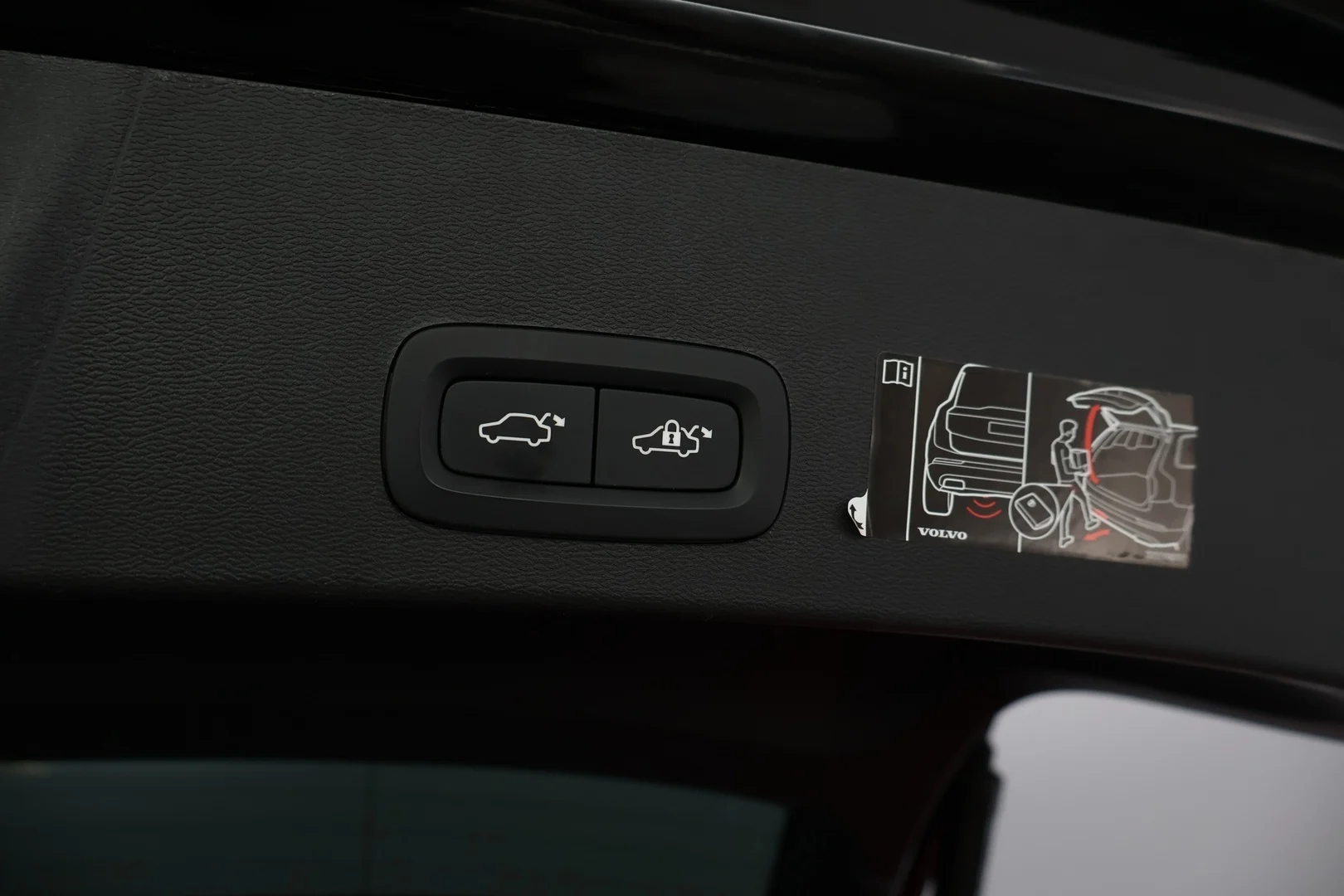 Car Image - 5gCJb8pGcarHuStHQENLQp