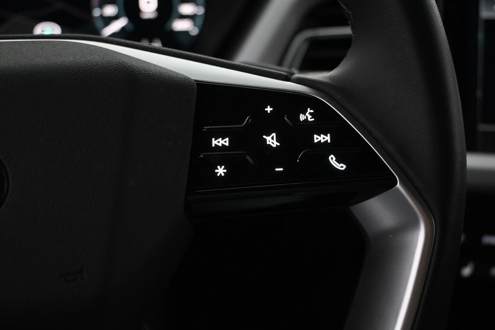 Car Image - 3jHC0f9ePCnus21Lzv8OyF