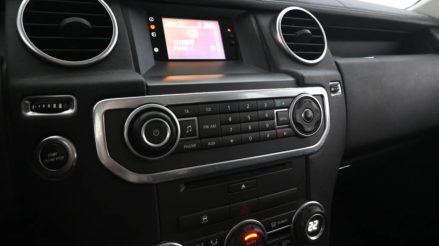 Car Image - 7uQI9fxLol23hClxZmK2sv