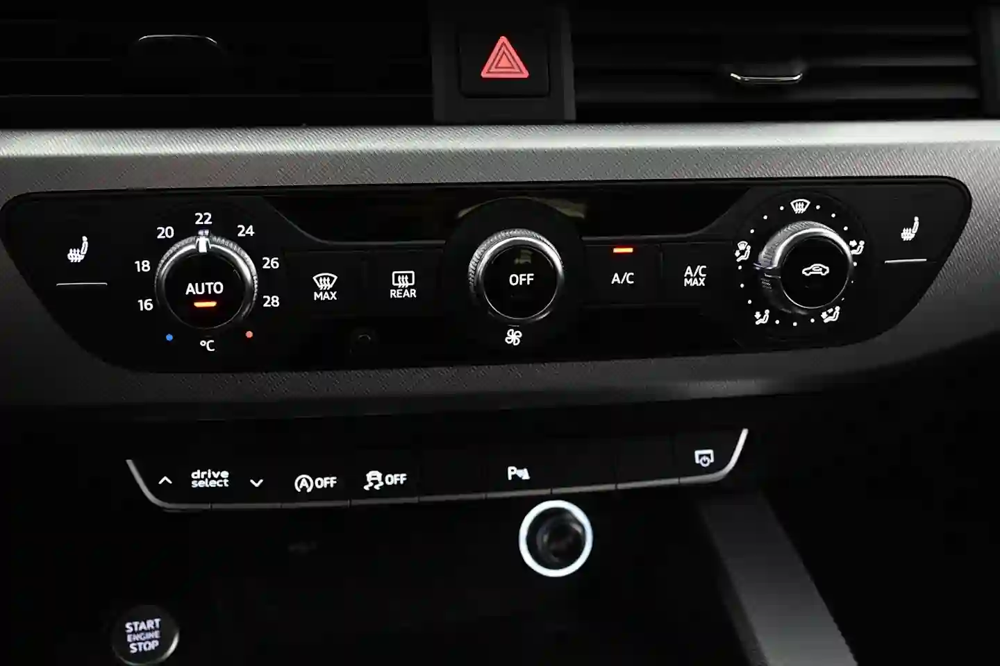 Car Image - 5aKYFOSlg4EV3cPu6GeEcl