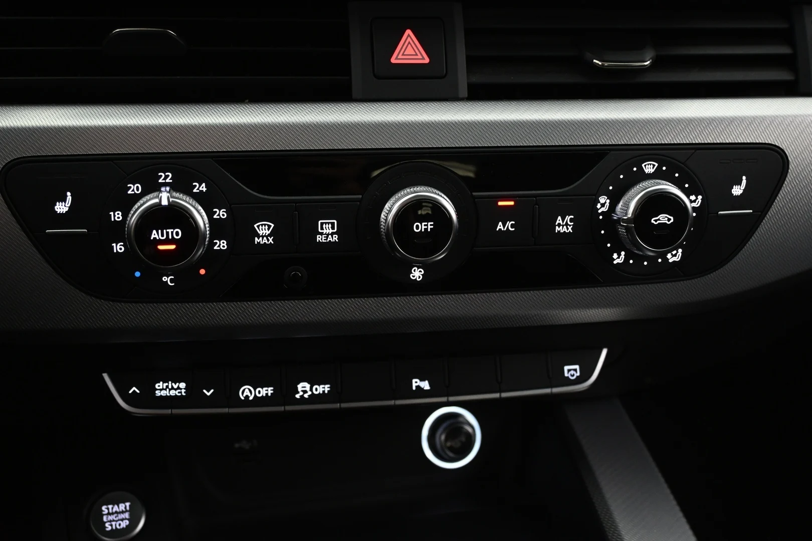 Car Image - 5aKYFOSlg4EV3cPu6GeEcl