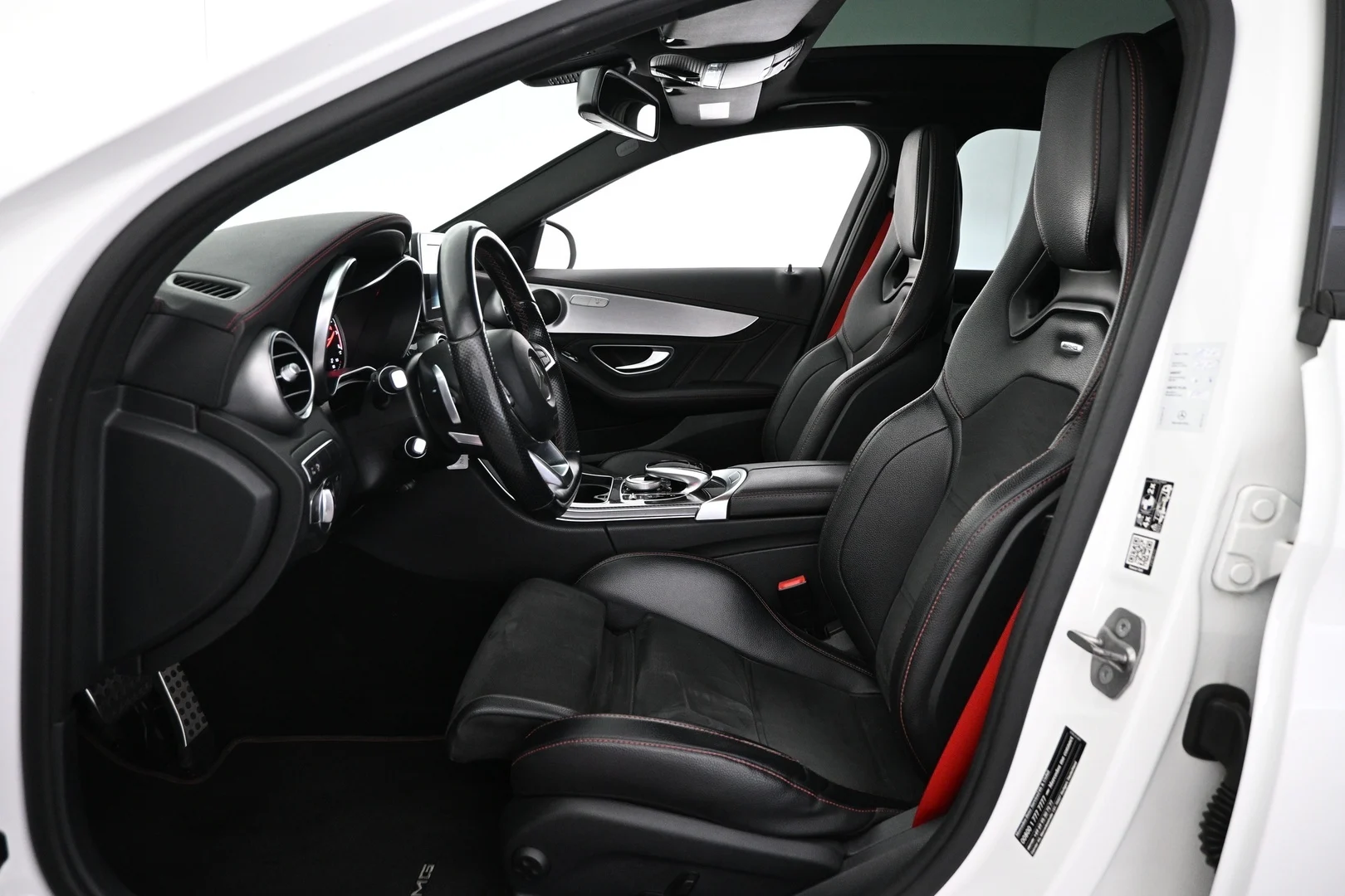 Car Image - 4MAK0eBjCSPmi7L7eEWI93