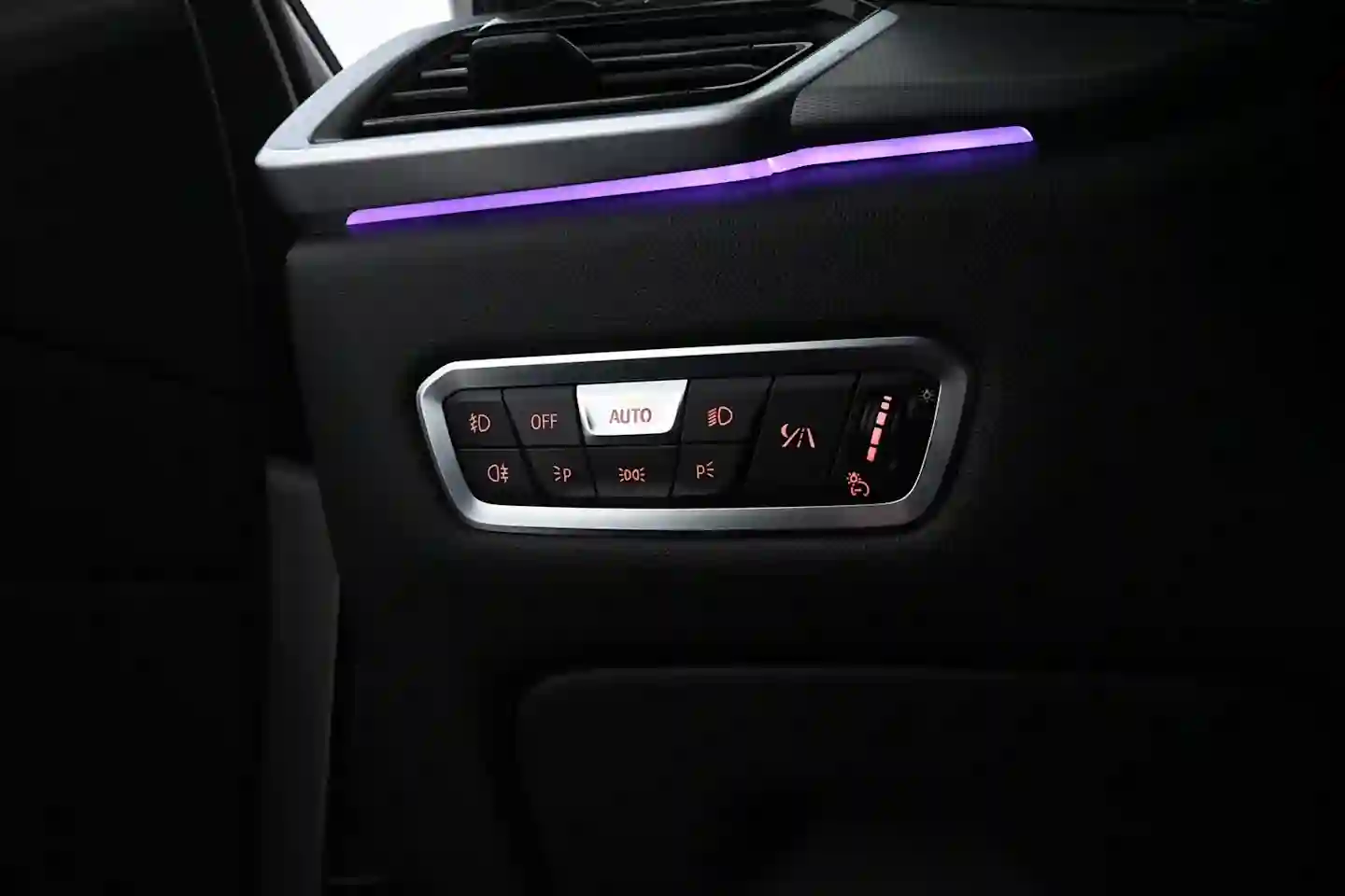 Car Image - Sv62XHijIJm7wCdT6iU6F
