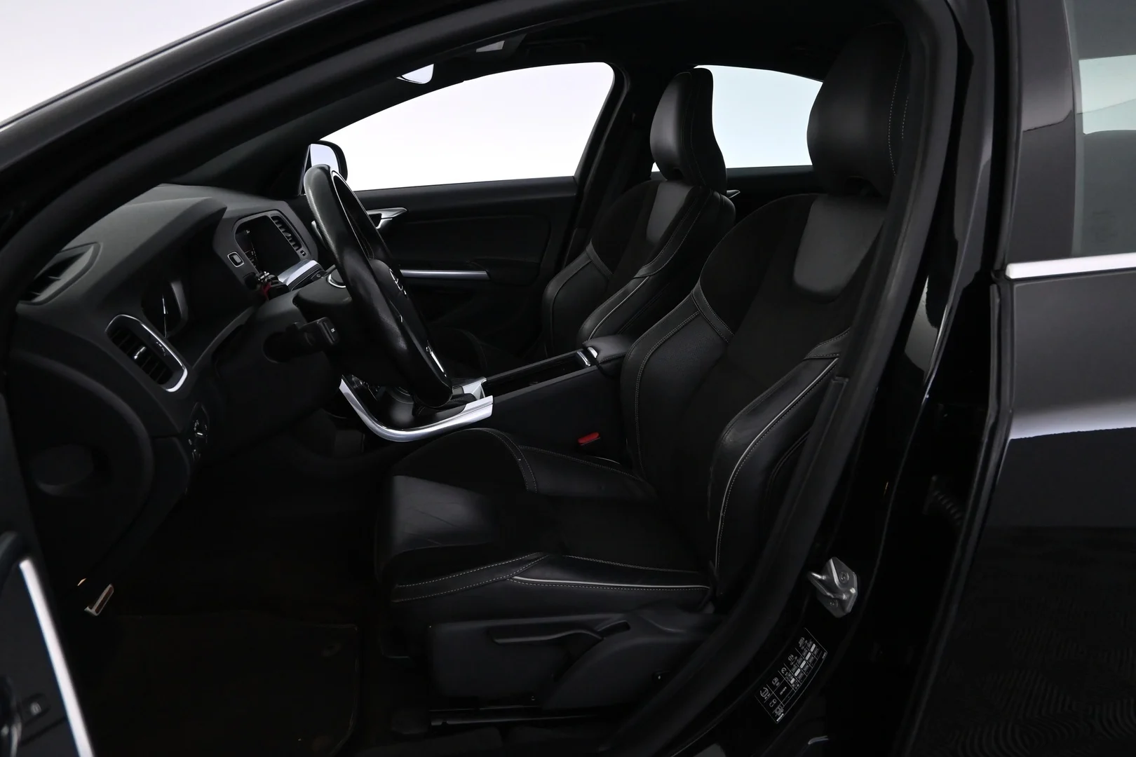 Car Image - 1gdjSpBTpTvwF5Wq0cFvQs